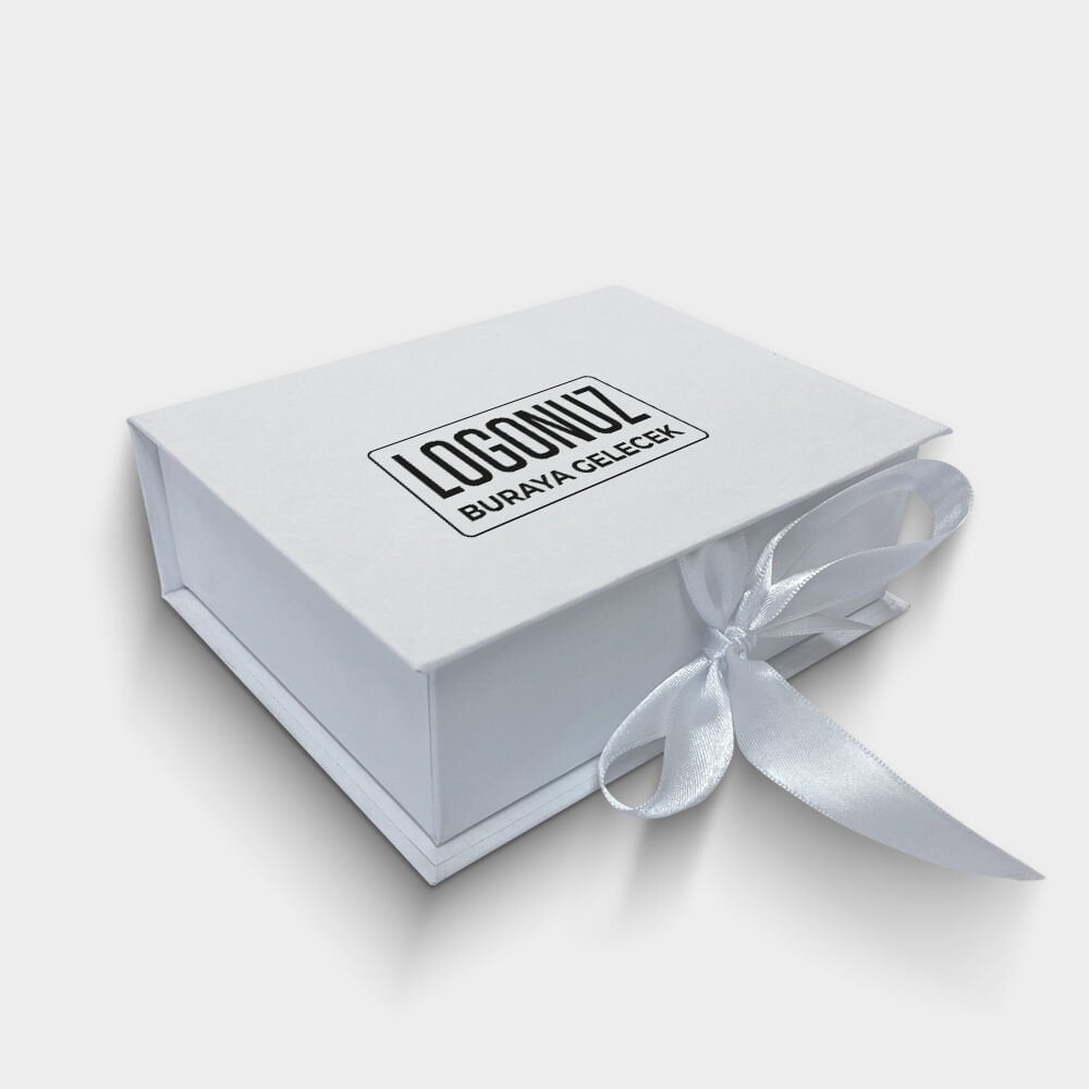 Beyaz Kurdelalı Kutu