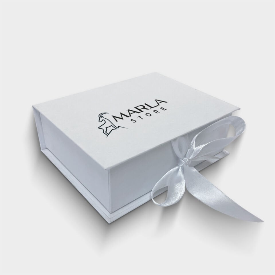 Beyaz Kurdelalı Kutu