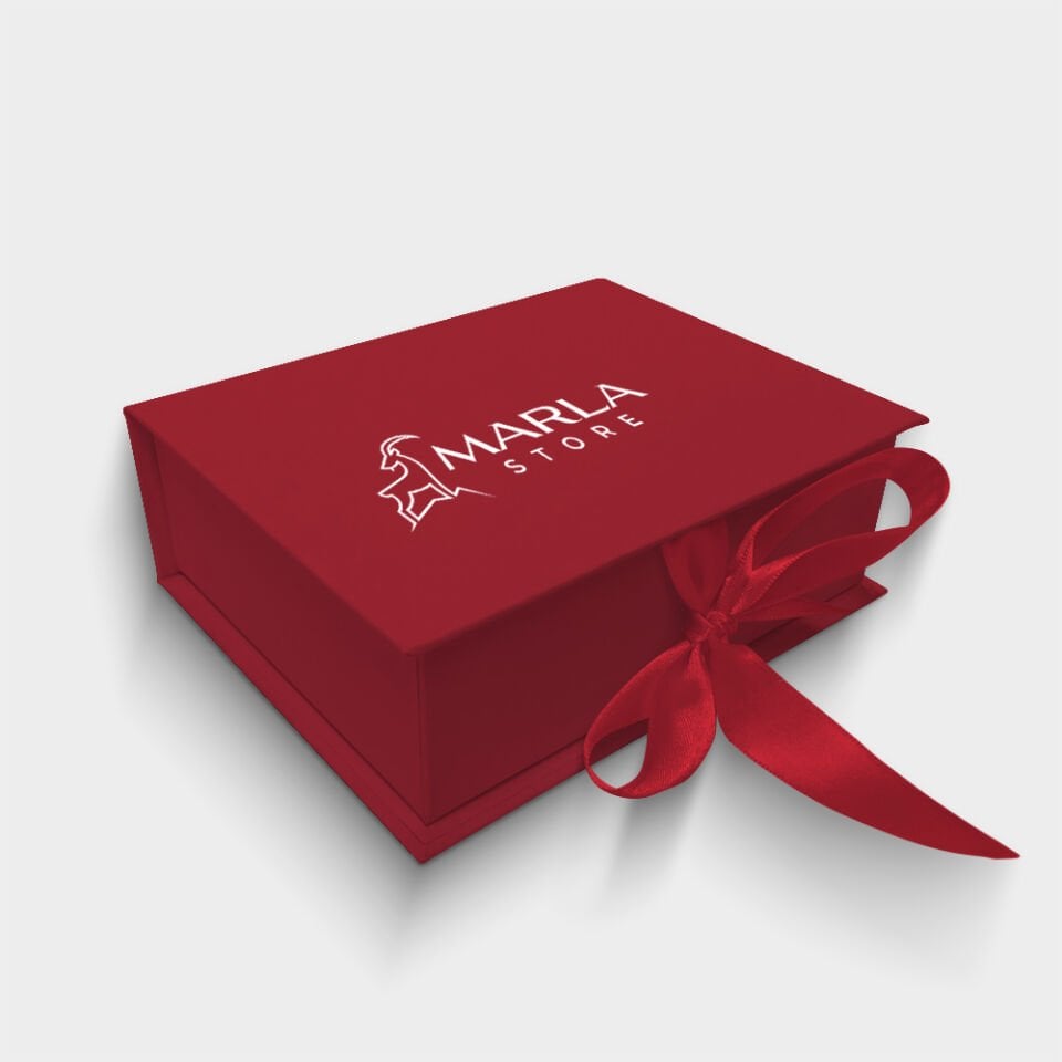 Kırmızı Kurdelalı Kutu