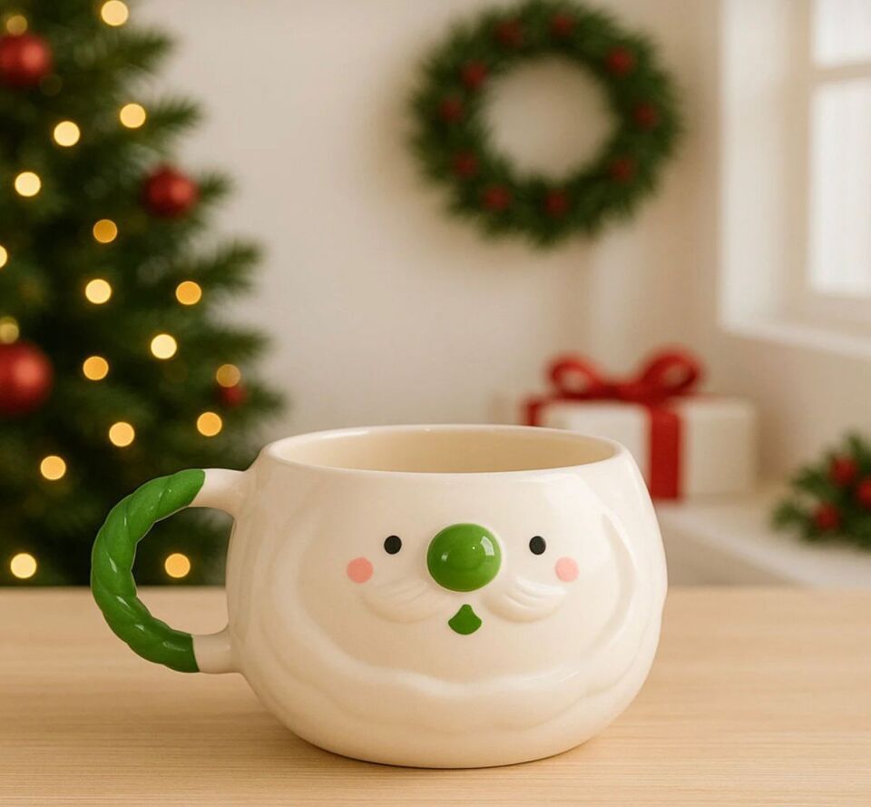 El Yapımı Seramik Noel Baba Kupası